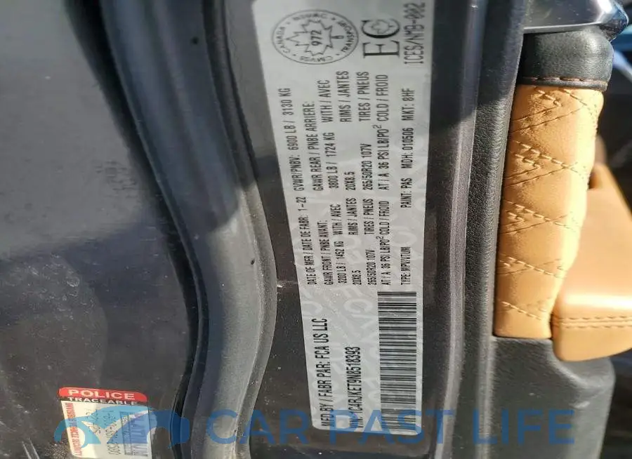 1C4RJKET9N8518393# 13