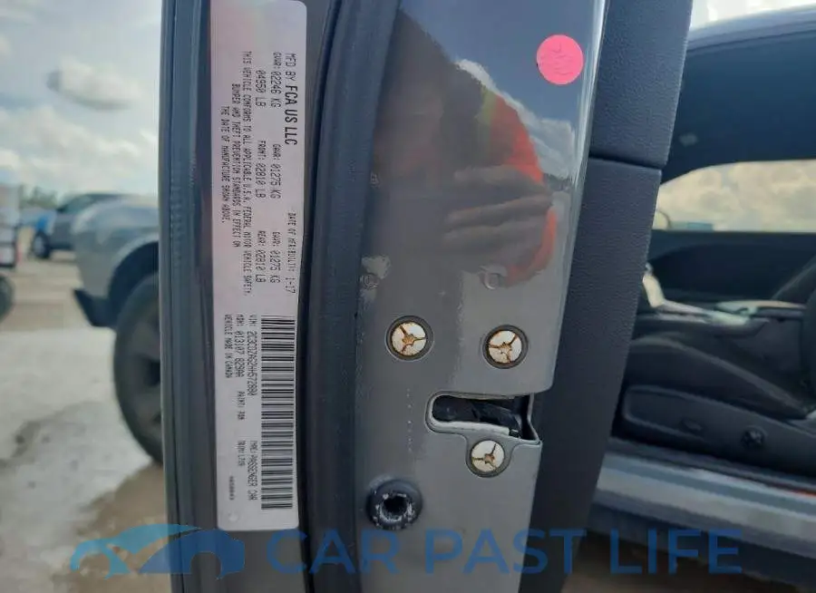2C3CDZAG2HH572880# 13