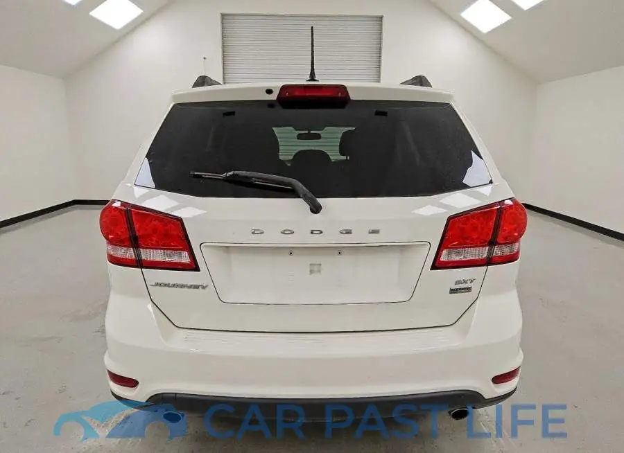 3C4PDCBG3HT510498# 6