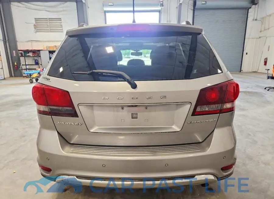 3C4PDCGB1HT621483# 6
