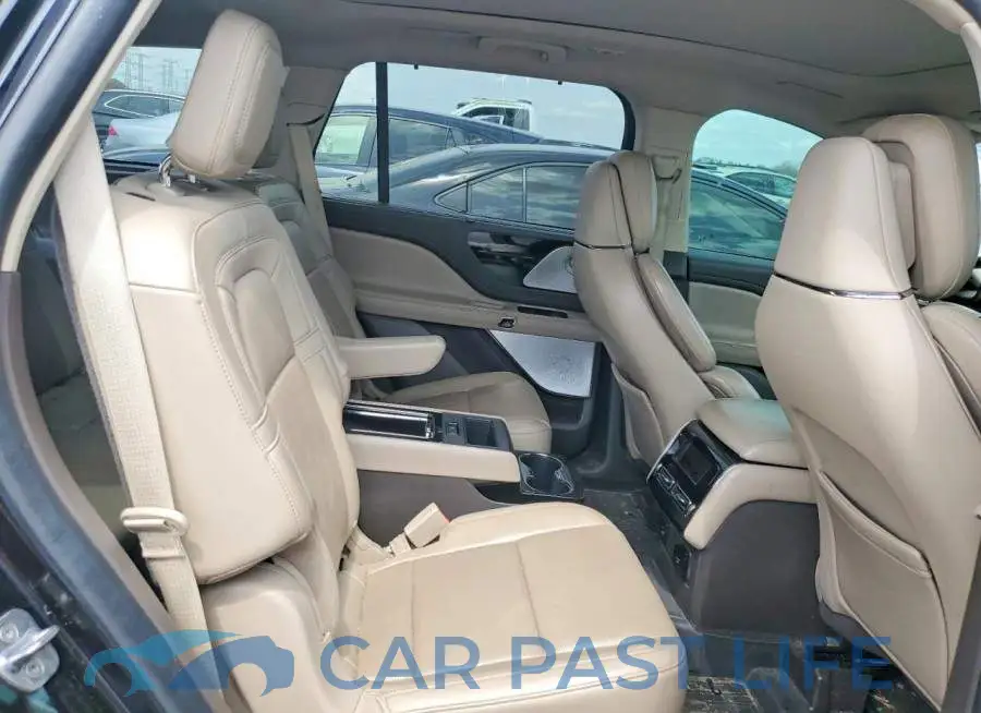 5LM5J7XC1MGL11518# 11