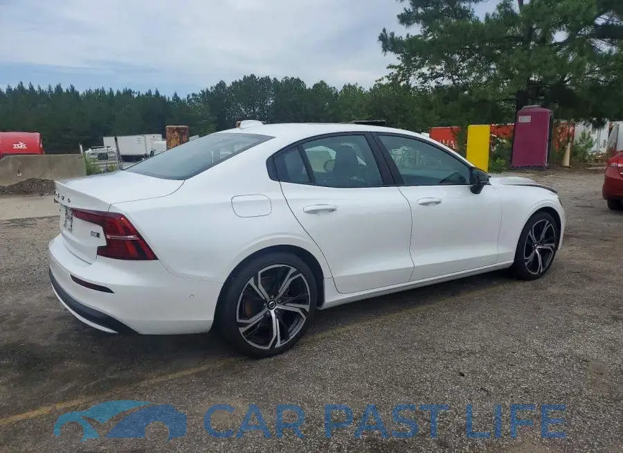 7JRL12TLXRG304986# 3