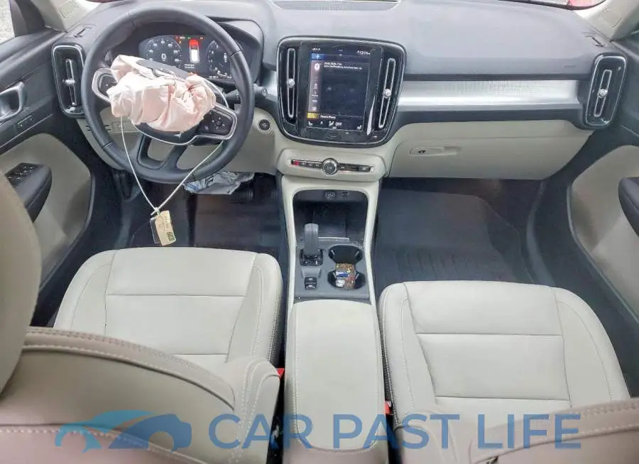 YV4162UK7L2315975# 8