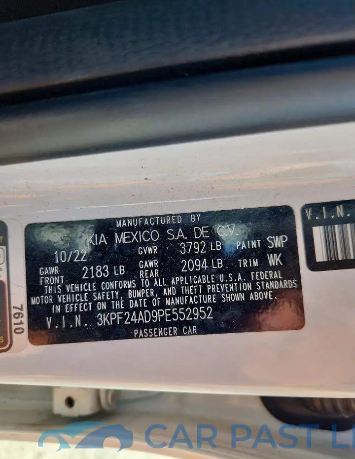 3KPF24AD9PE552952# 12