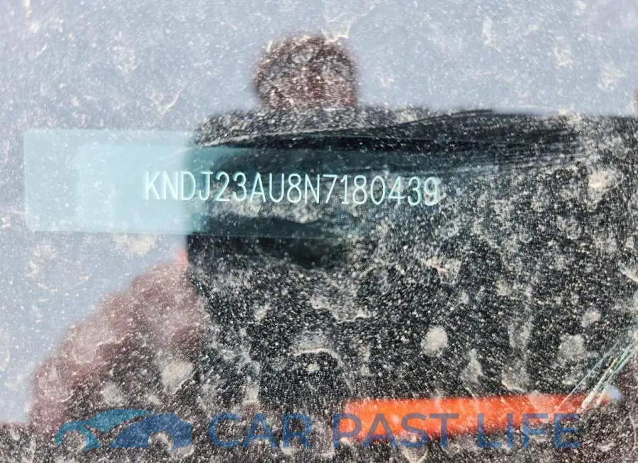 KNDJ23AU8N7180439# 12