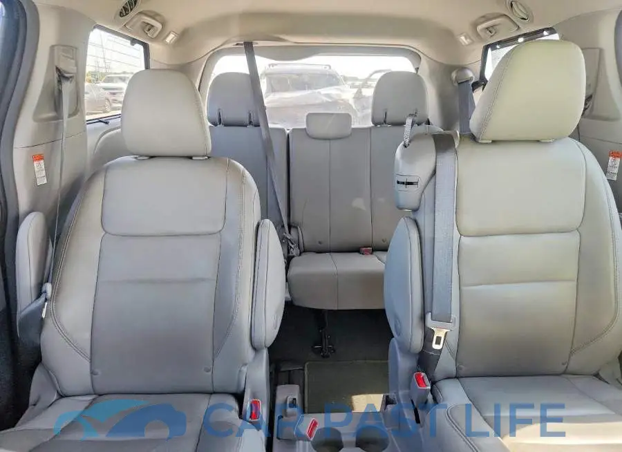 5TDYZ3DCXKS017192# 10