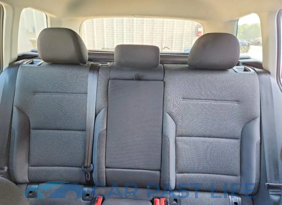 3VW017AU6HM531099# 10