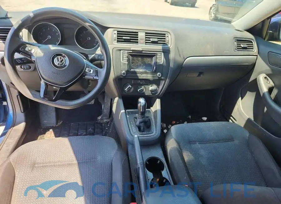 3VW2B7AJ4JM218618# 8