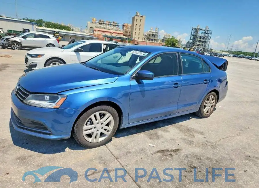 3VW2B7AJ4JM218618# 1
