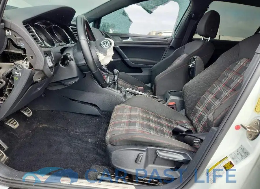 3VW547AU3JM273496# 7