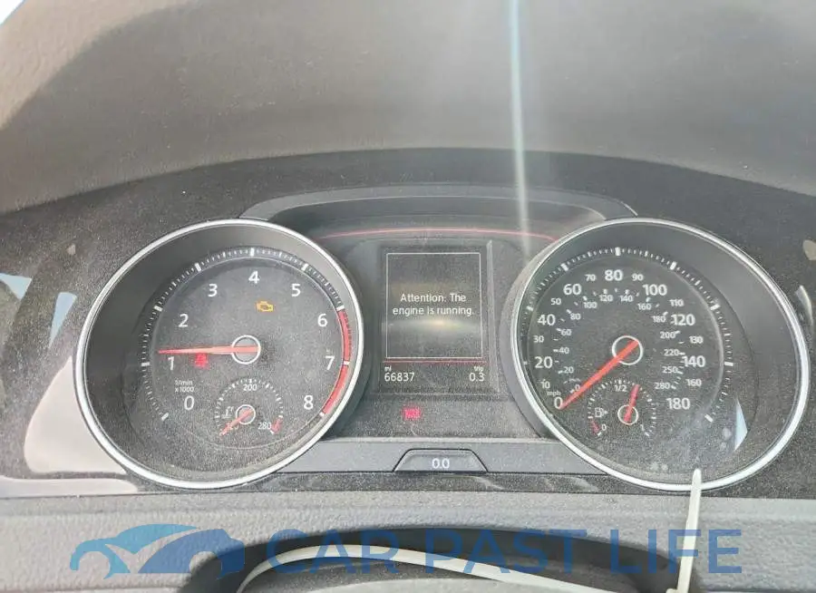 3VW5T7AUXKM016100# 9