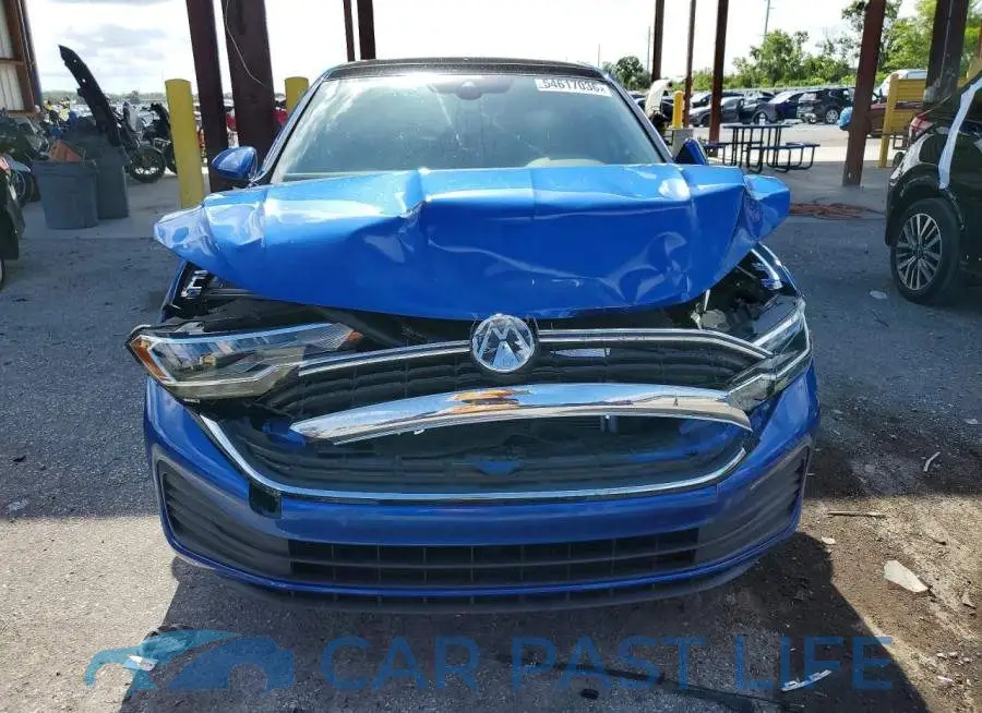 3VW7M7BU5PM006733# 5