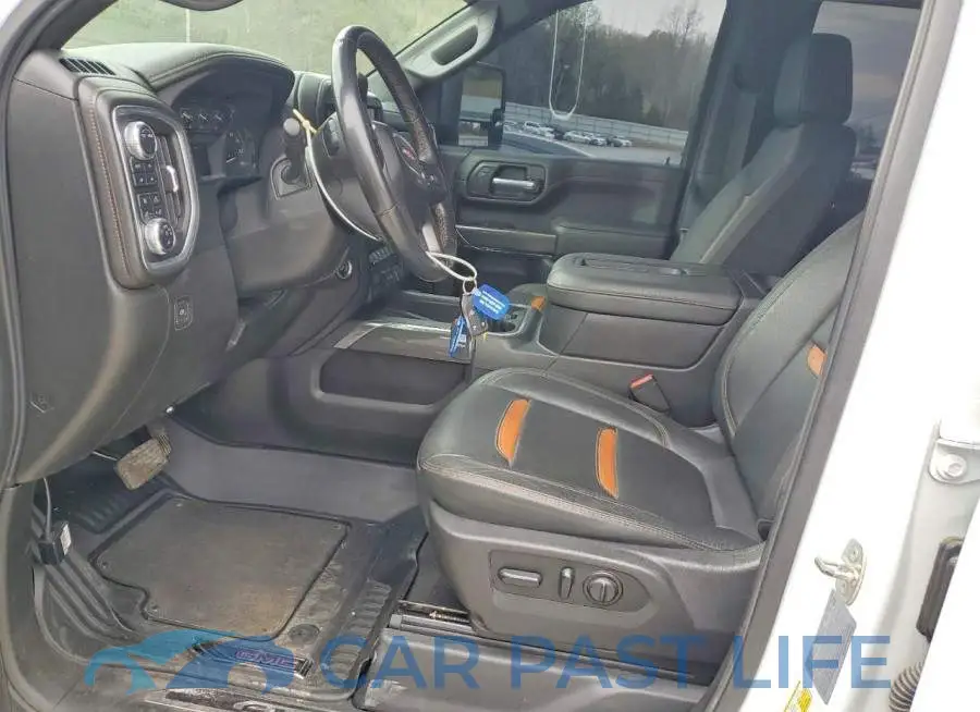 1GT49PEY8NF203429# 7