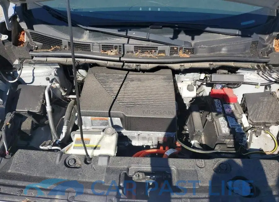 1N4AZ1BV9NC551306# 11