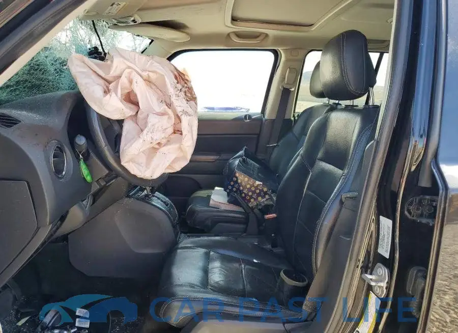 1C4NJRFB0HD114570# 7