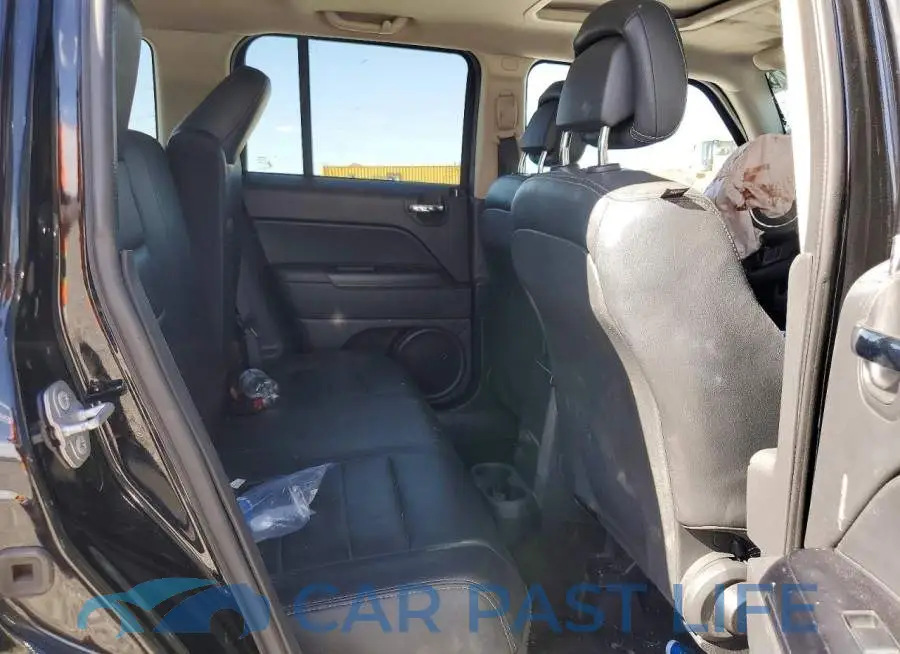 1C4NJRFB0HD114570# 10