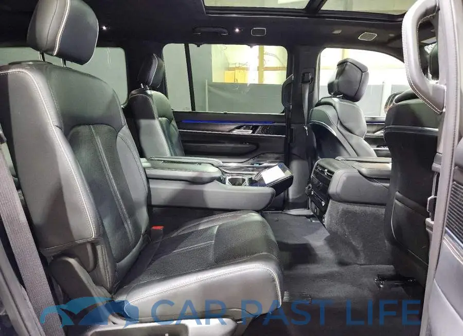 1C4SJVFP2RS187590# 11