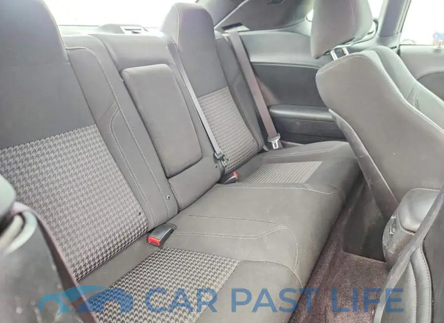 2C3CDZAG6JH318255# 10