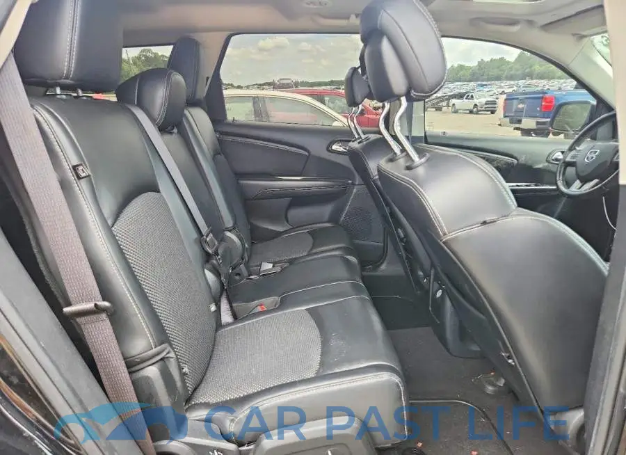 3C4PDCGB4LT272408# 11