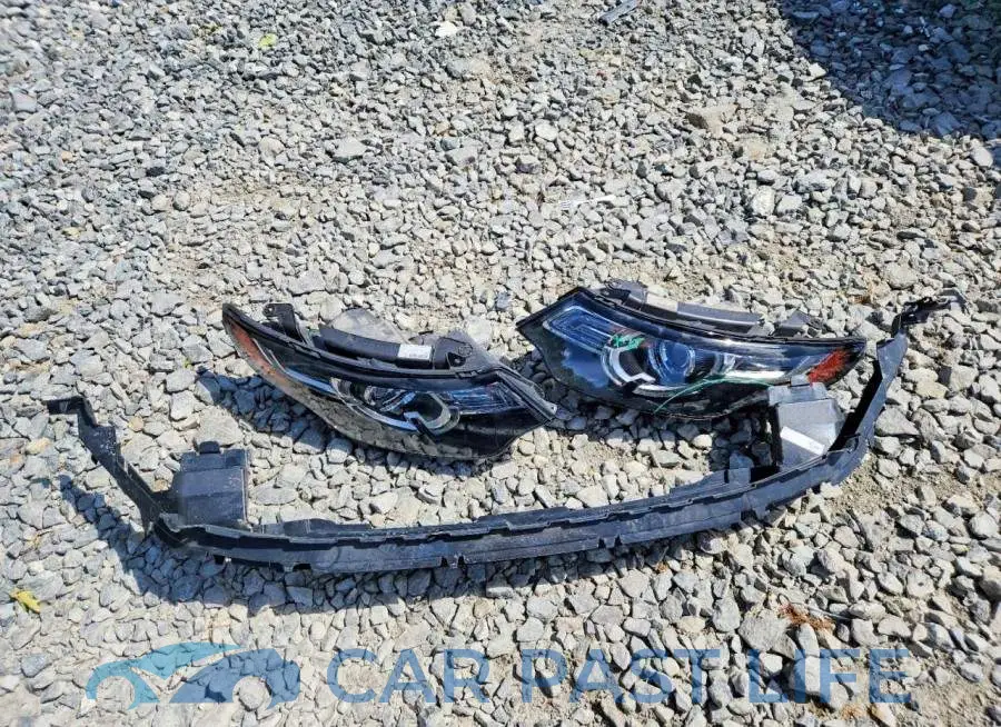 SALCR2RX9JH731049# 13