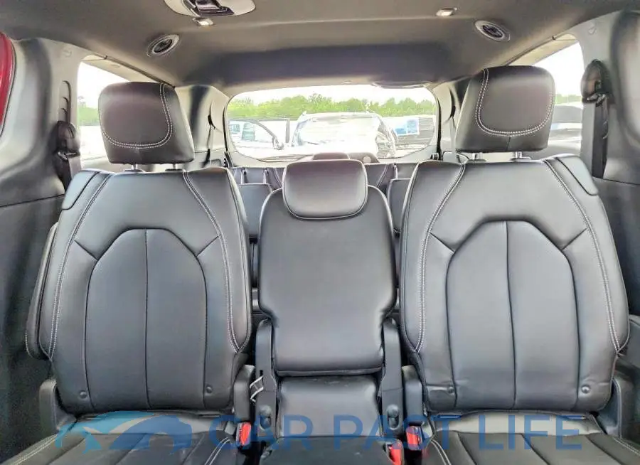 2C4RC1BG4TR173660# 10
