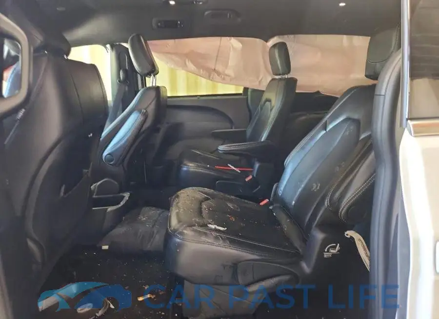2C4RC1BG6SR551993# 11