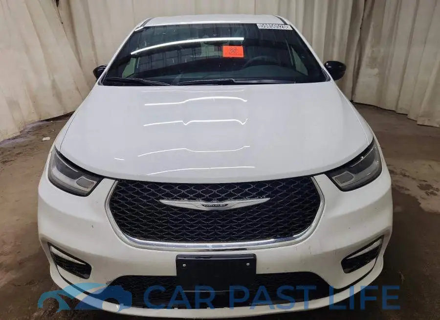 2C4RC1BG6SR551993# 5