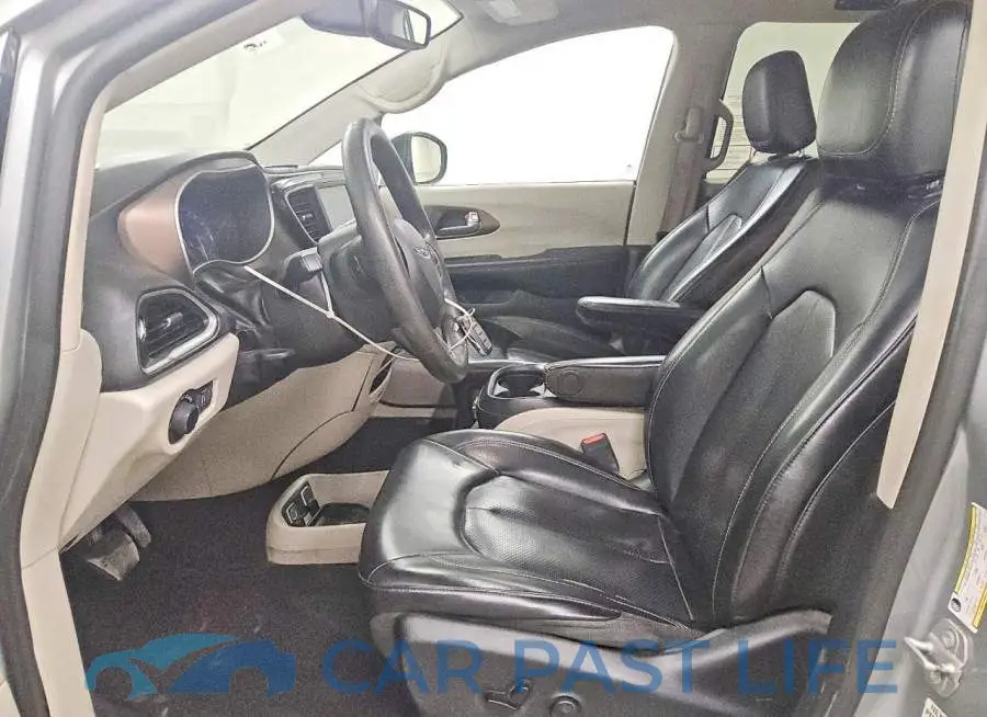 2C4RC1DG8LR264640# 7