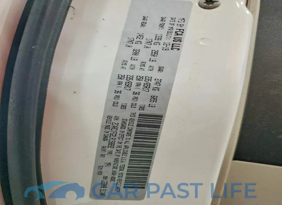 2C4RC1FG2LR158892# 14