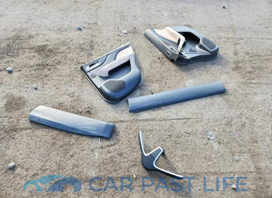 SADCJ2FX4KA609569# 13