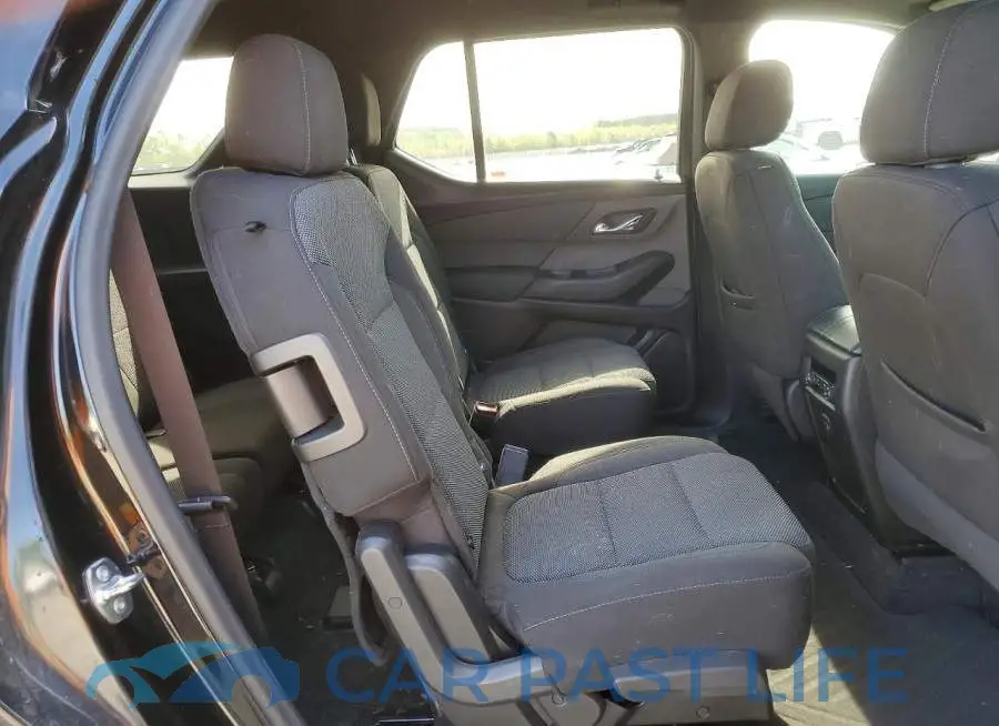 1GNESVKW3RJ138869# 11