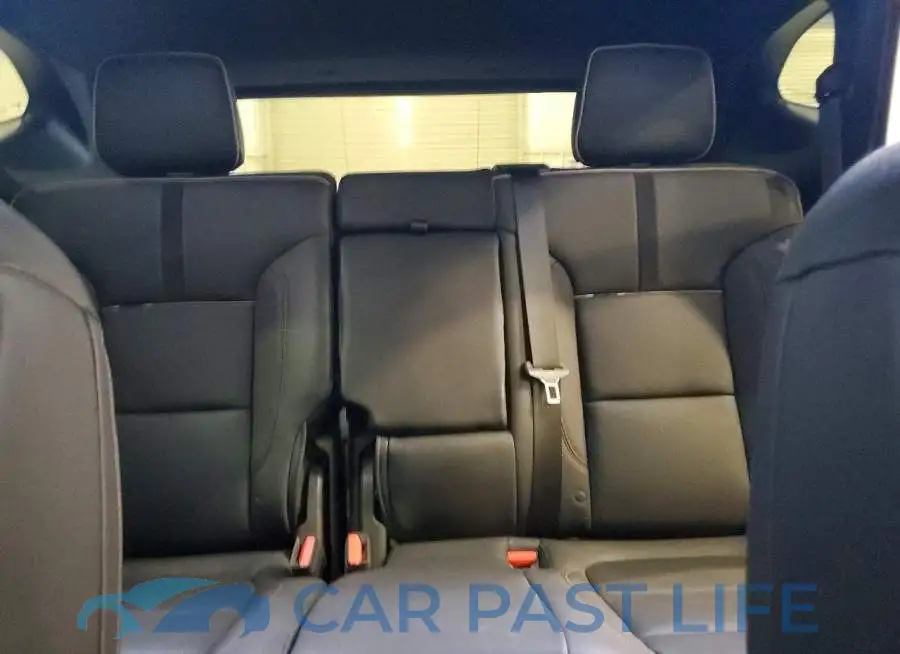 3GNKBLRS6RS132072# 10