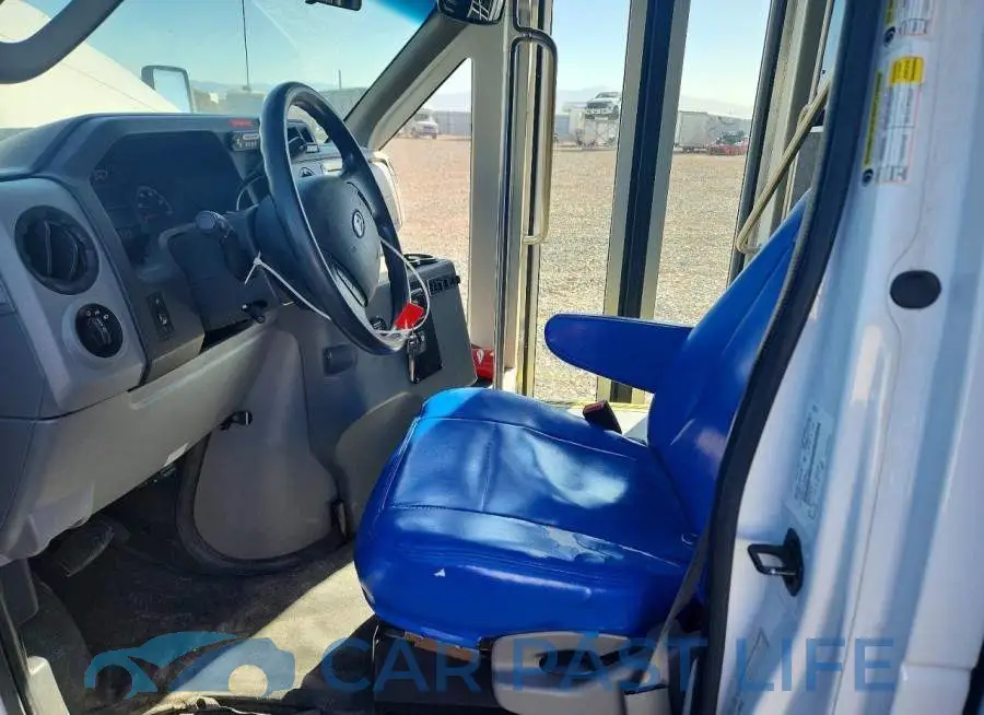 1FDFE4FS7HDC06590# 7