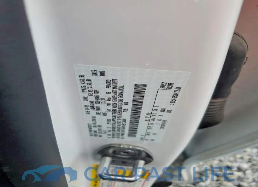 1FMCU0F68NUB13008# 14