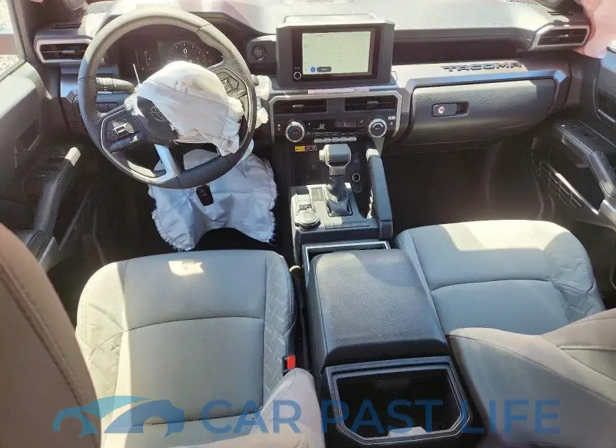 3TYLB5JN8TT109083# 8