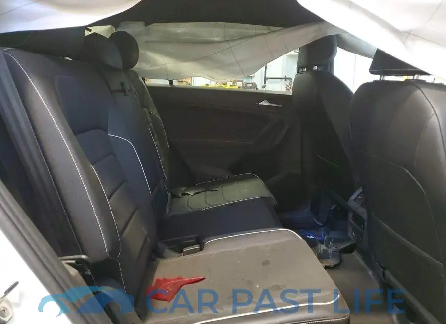 3VV4B7AX4RM149037# 11