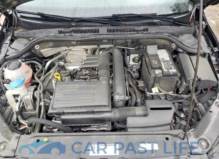3VW2B7AJ8JM260483# 11