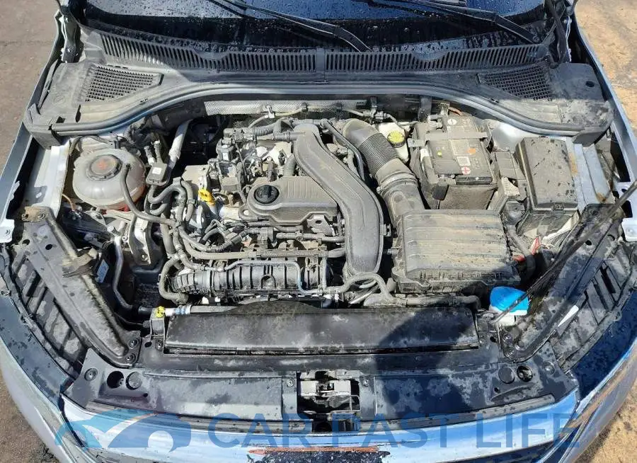 3VW4M7BU9PM011582# 11