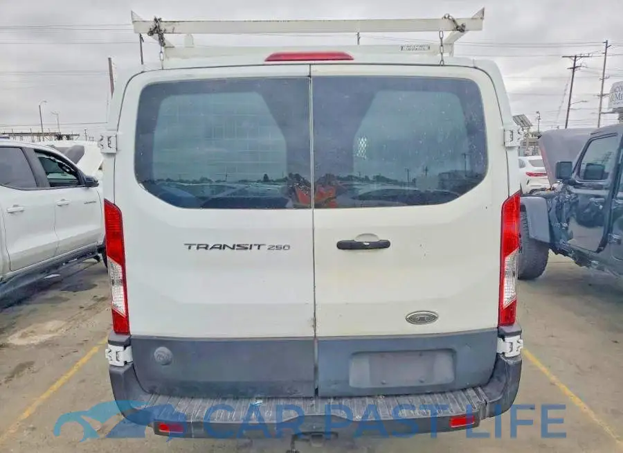 1FTYR2ZM5KKB10852# 6