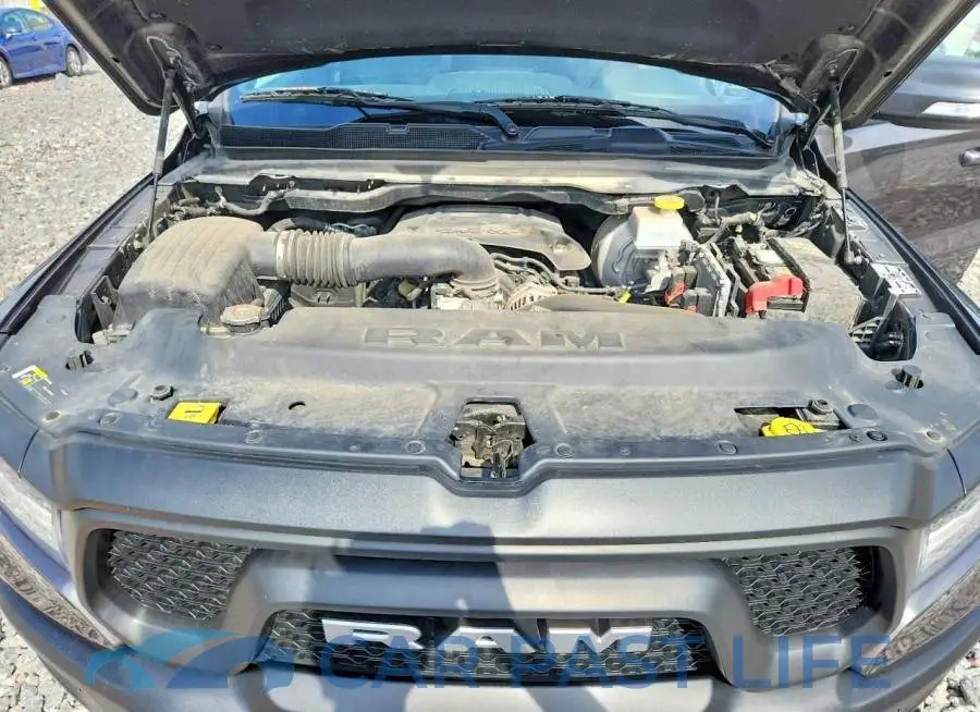 1C6SRFLT6KN811368# 11