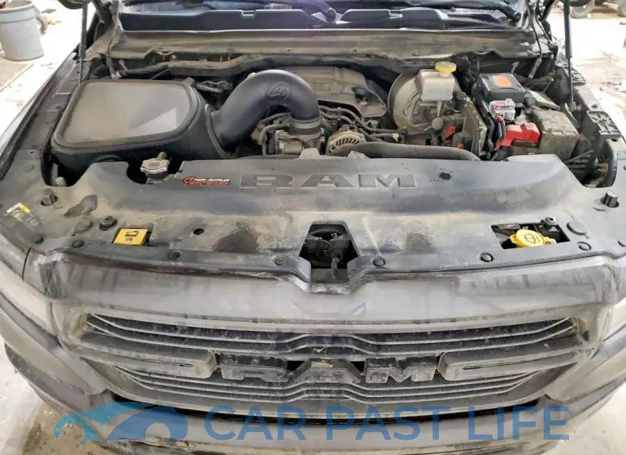 1C6SRFLT9KN551693# 11