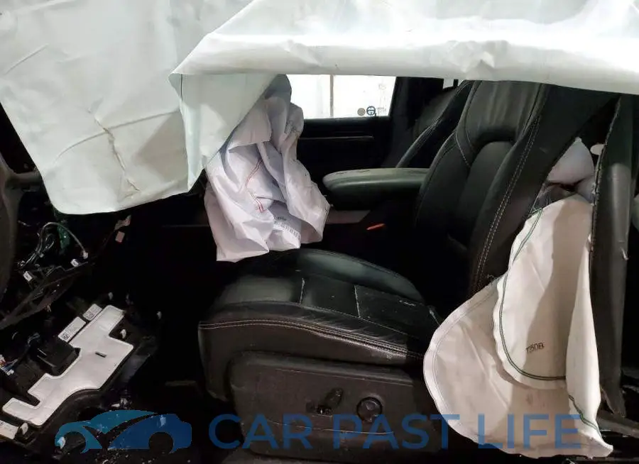 1C6SRFLT9KN551693# 7