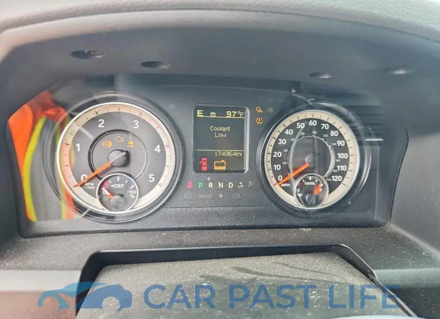 3C6UR5CL9JG119826# 9