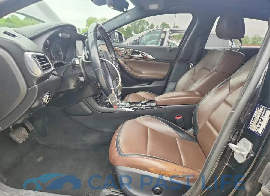 SJKCH5CR1JA051724# 7