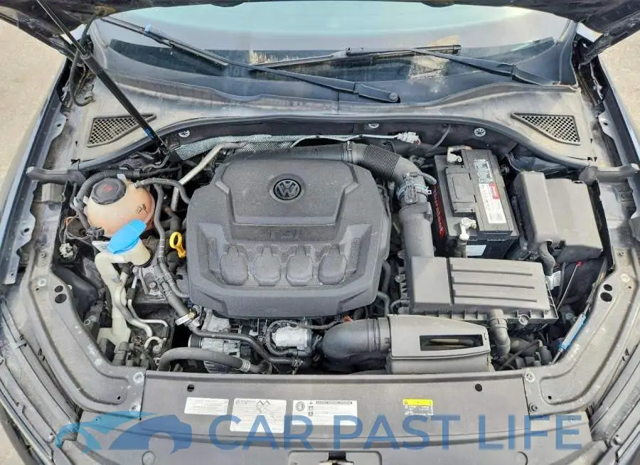 1VWLA7A32KC000334# 11