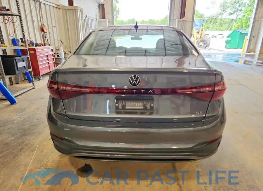 3VW7X7BU2SM004373# 6