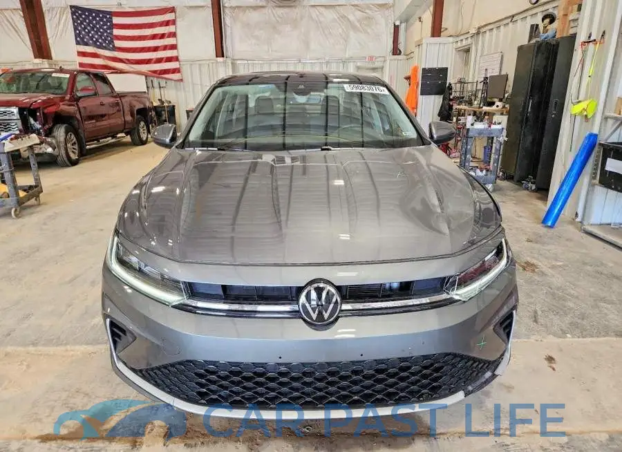 3VW7X7BU2SM004373# 5