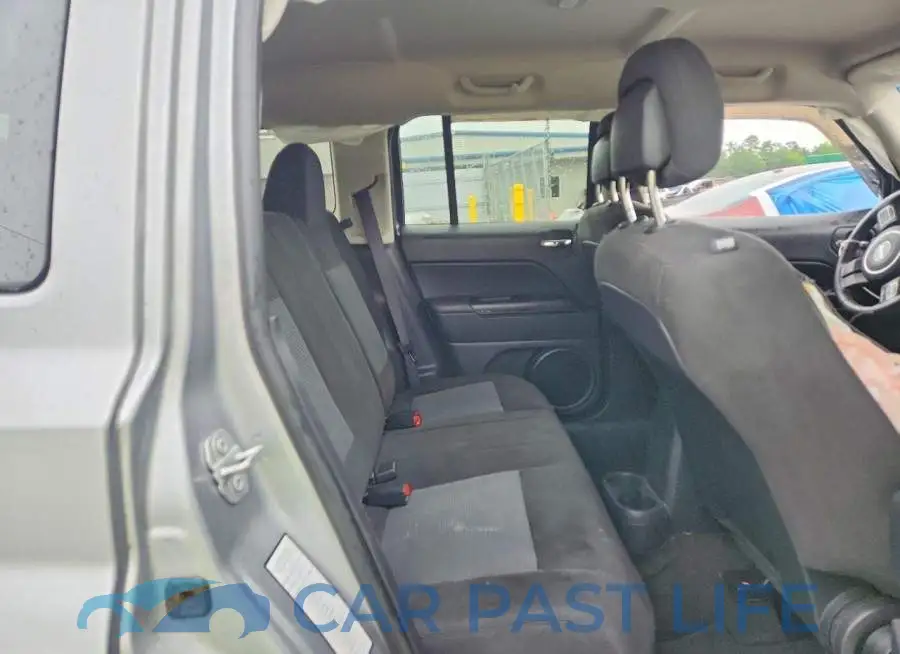 1C4NJPFB0HD183831# 10