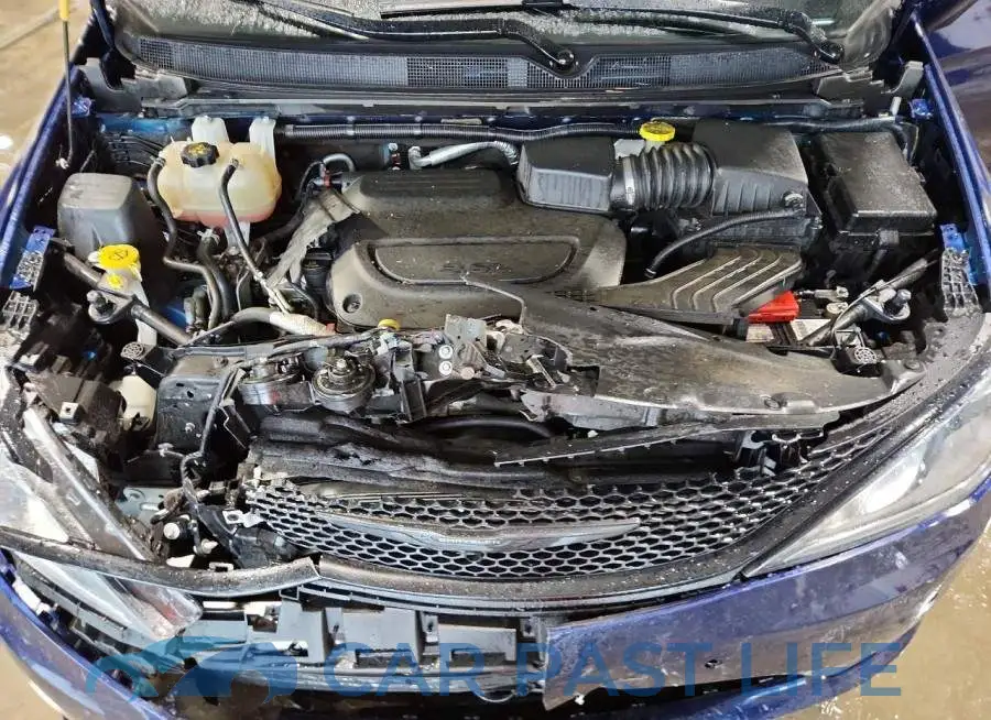 2C4RC1EG5KR643866# 12