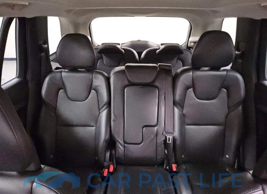 YV4A22PK8J1352379# 10